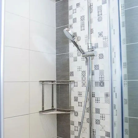 Apartamento Into The Blue - 2-bdr Lux Suite, Parking + Pool