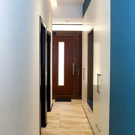 Into The Blue - 2-bdr Lux Suite, Parking + Pool Apartamento