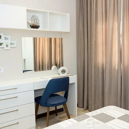 Apartamento Into The Blue - 2-bdr Lux Suite, Parking + Pool *