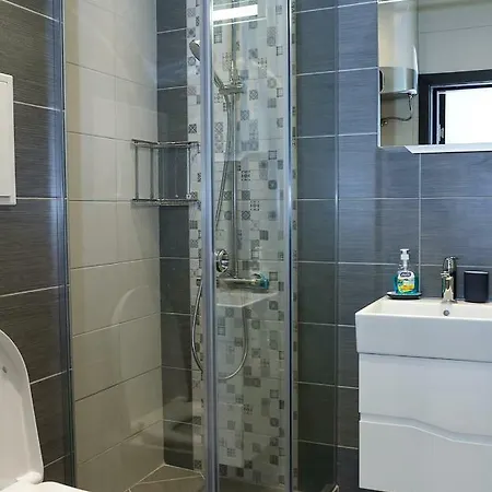 Apartamento Into The Blue - 2-bdr Lux Suite, Parking + Pool Varna