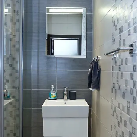 Into The Blue - 2-bdr Lux Suite, Parking + Pool Apartamento *