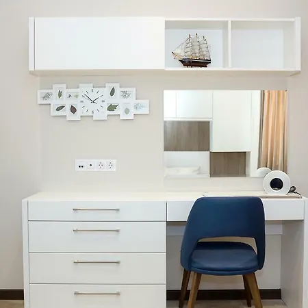 Into The Blue - 2-bdr Lux Suite, Parking + Pool Apartamento