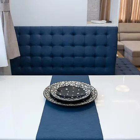 Into The Blue - 2-bdr Lux Suite, Parking + Pool Apartamento