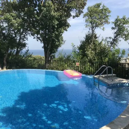 Into The Blue - 2-bdr Lux Suite, Parking + Pool Varna